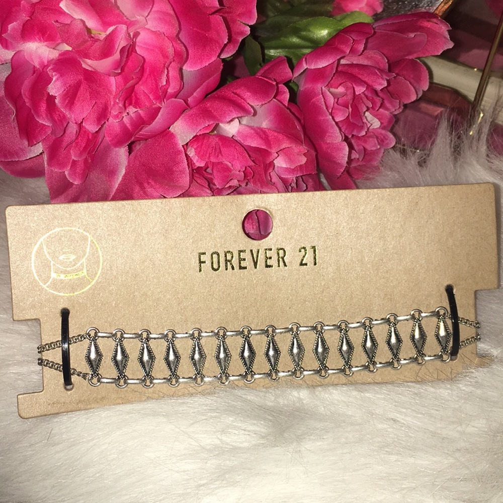 Thick Silver Diamond Shaped Choker